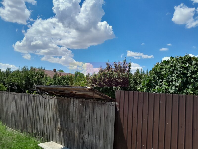 Movilita - vanzare casa 5 cam plus livada pe rod si teren 1800 mp